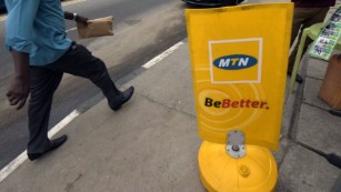 Anger in Nigeria as South Africa xenophobic attacks spark looting