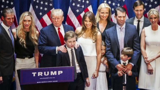 151109200502-donald-trump-family-sanchez