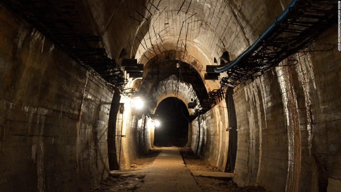 Nazi gold train Searchers disagree on what's in tunnel CNN