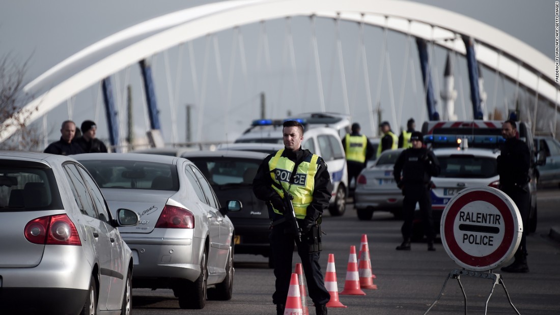 French police check vehicles on the so-called European bridge between Strasbourg and Kehl, Germany, on November 14.