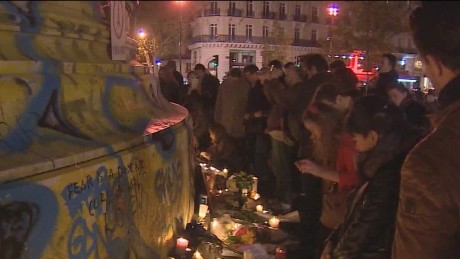 Parisians to terrorists: &#39;We are not afraid&#39;