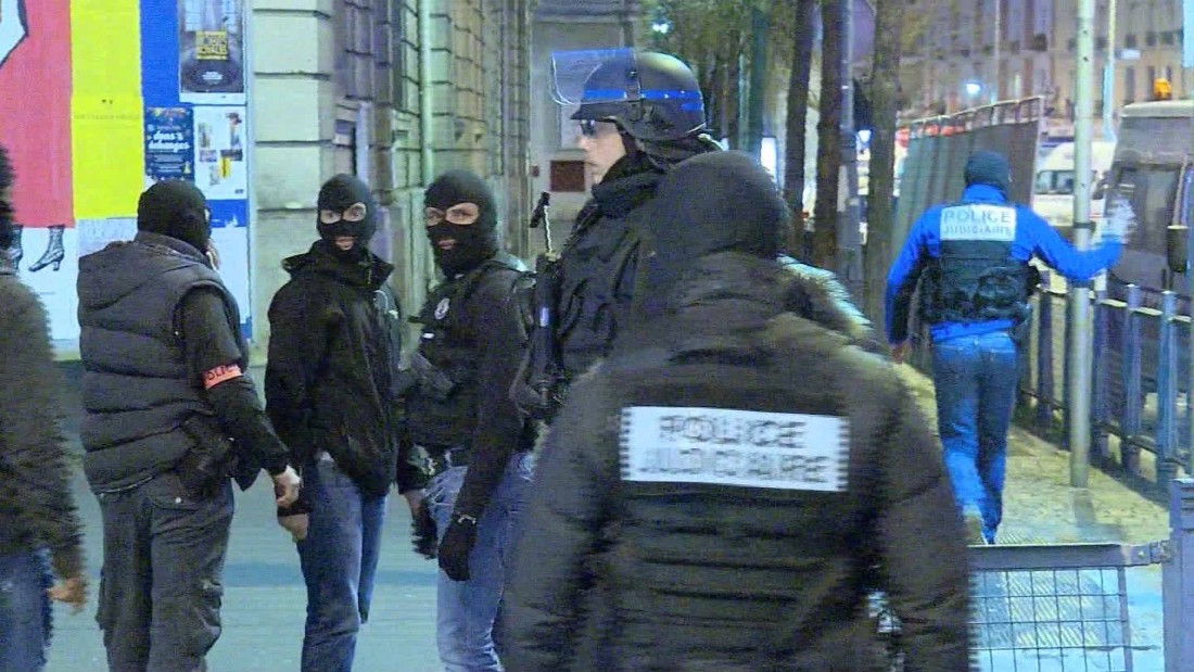 The Paris Raids In 1 Minute Cnn Video 