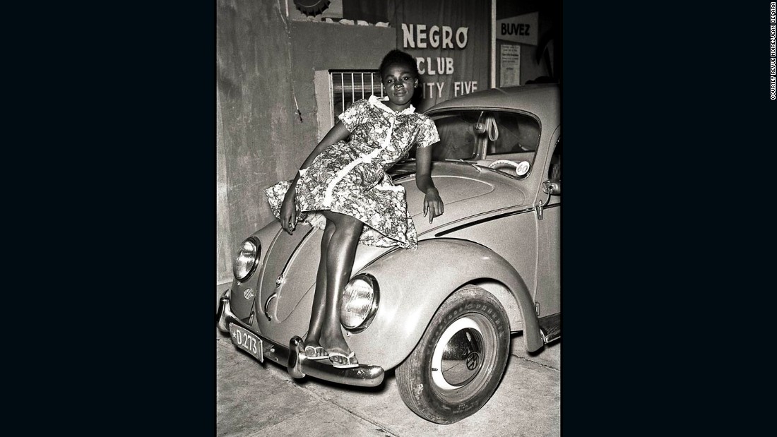 Depara also captured other areas of Congo&#39;s youth culture. Whilst the Bills were defending their territories, others were heading to the busy clubs of Kinshasa, known for its Polka, Maringa, Tango and Rumba scenes.