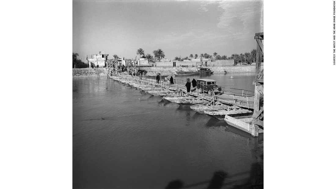 floating foundation of photography