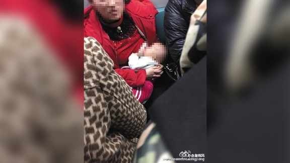 Breastfeeding Mom Sparks Online Uproar In China Cnn
