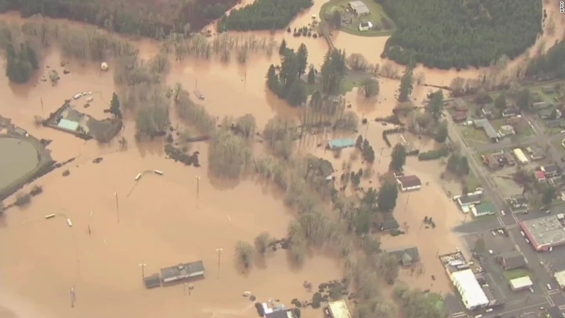 Extreme flooding hits in Oregon - CNN Video