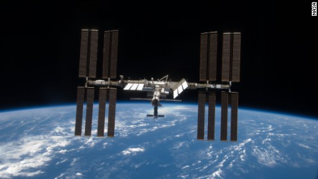 Inflatable BEAM habitat attached to space station