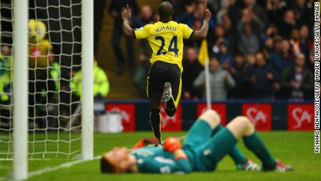 Ighalo celebrates as he scores Watford&#39;s third goal during an EPL match against Liverpool, December 20, 2015.