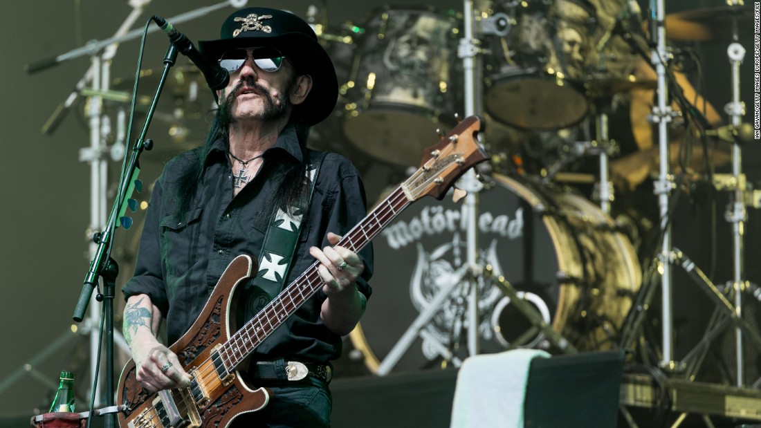 ¡Adiós Lemmy! Muere el líder de Motörhead - CNN Video