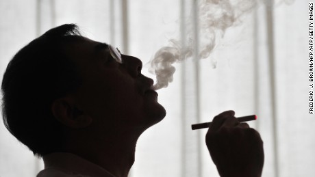 FDA expands investigation of illegal e-cigarette marketing to kids