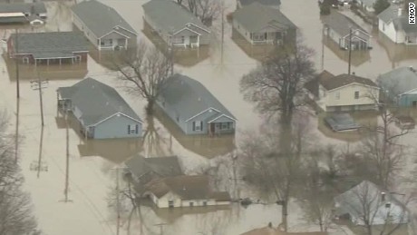 Rivers Still Cresting Flooding Towns Around St Louis Cnn