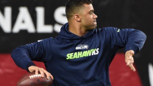 Russell Wilson Describes The Mental Toughness That Helped Him Get Over  Devastating Super Bowl 49 Loss - BroBible