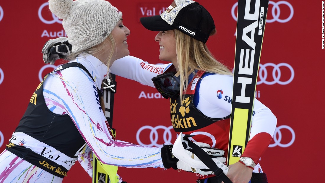 Vonn&#39;s season ended when she injured her leg, allowing her Swiss rival to reclaim first place. 