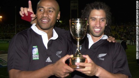 Lomu (left) with Te Nana after winning the 2001 Sevens World Cup 