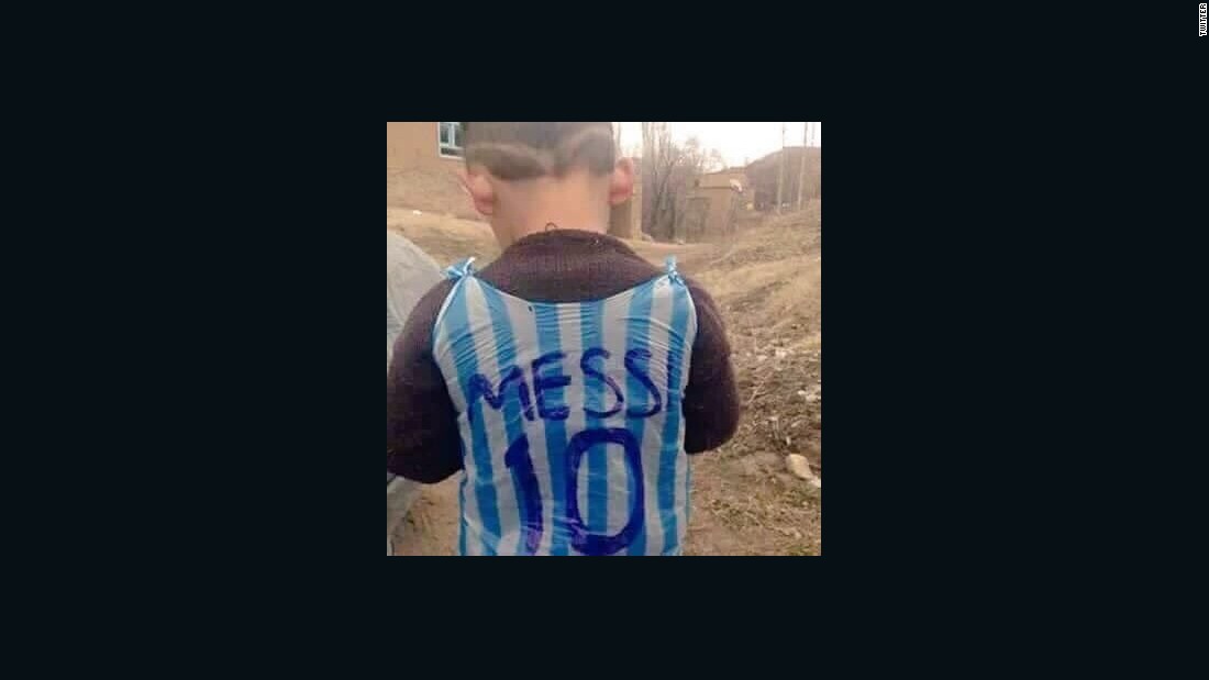 Lionel Messi: Search on to find plastic bag wearing fan - CNN