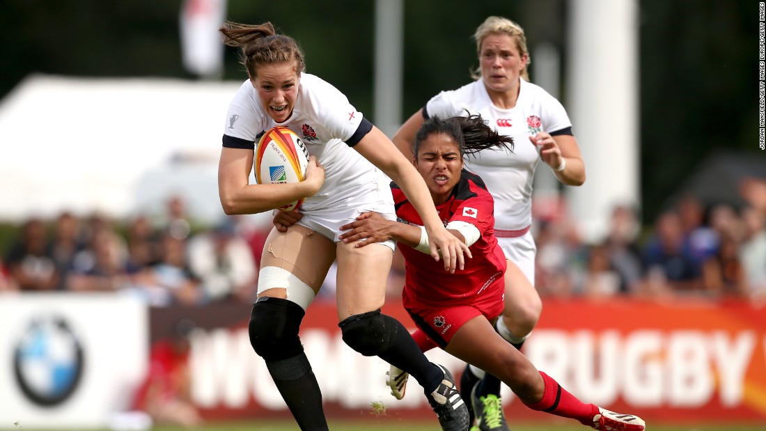 Scarratt scored 16 points as England beat Canada 21-9 in the 2014 World Cup final in France, including a decisive late try.