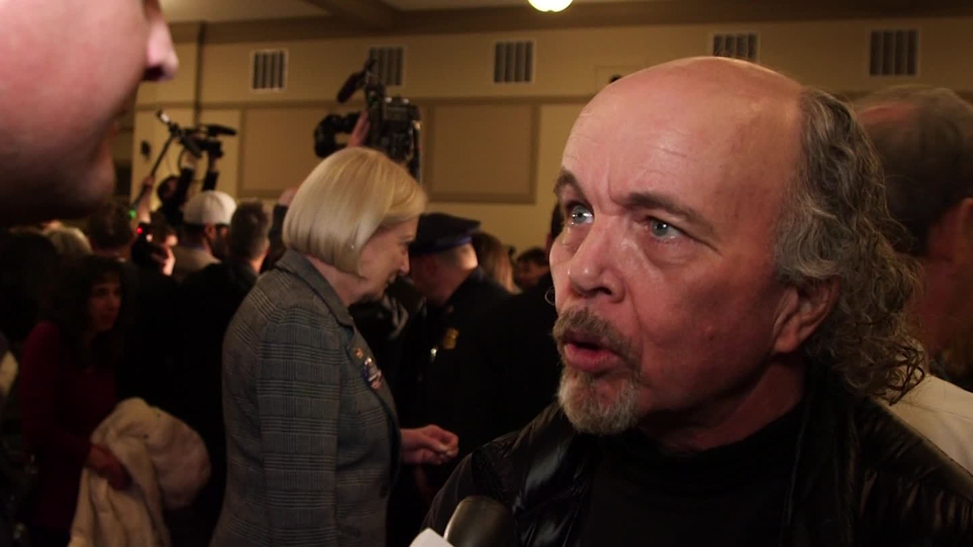 What Clint Howard Thinks Of The 16 Race Cnn Video