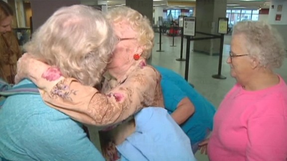 Woman Meets Daughter She Had To Give Up 82 Years Later Cnn 7465