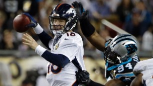 Broncos D dominates Panthers in 24-10 Super Bowl win