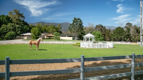 Oprah Winfrey Buys 29m Equestrian Farm Cnn