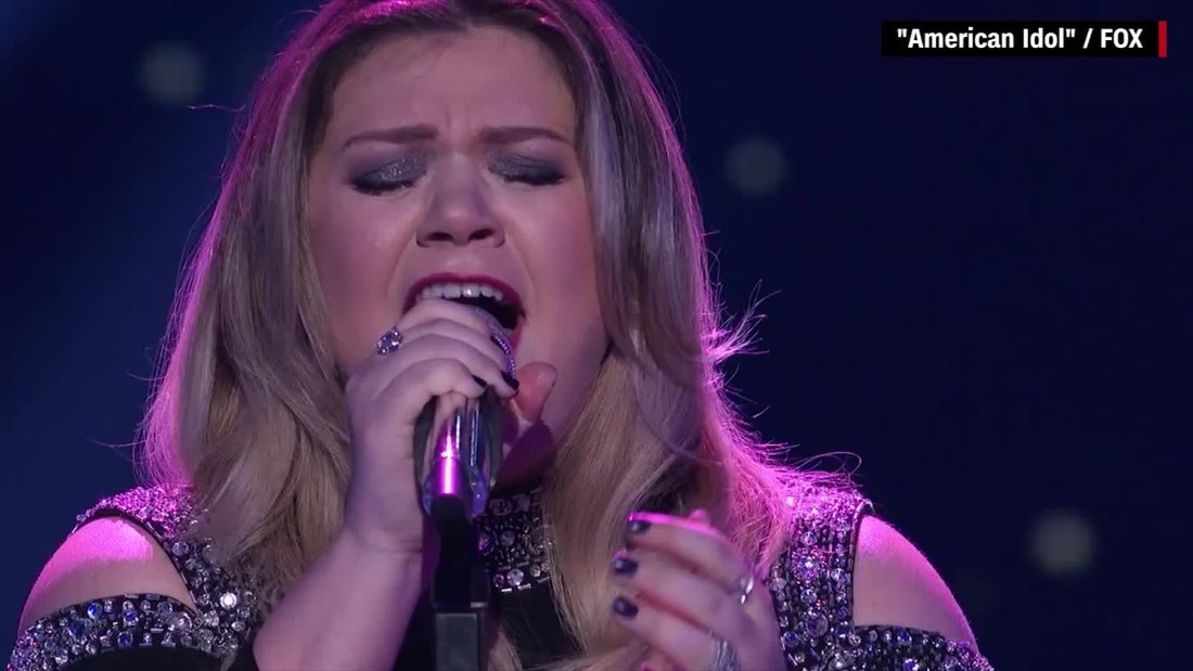 Kelly Clarkson Tears Up On American Idol Cnn Video 6334