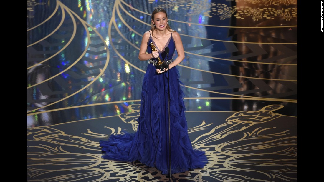 &lt;strong&gt;Brie Larson (2016):&lt;/strong&gt; Brie Larson accepts the best actress award for her role in &quot;Room.&quot; She portrayed a woman held captive with her young son.