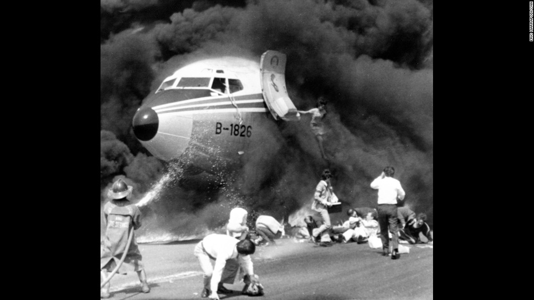 &lt;strong&gt;Plane hero:&lt;/strong&gt; A flight attendant helped save the day when a China Airlines jet undershot the runway and caught fire in Manila, Philippines, on February 27, 1980. &lt;a href=&quot;https://news.google.com/newspapers?nid=2194&amp;dat=19800227&amp;id=A74yAAAAIBAJ&amp;sjid=de4FAAAAIBAJ&amp;pg=5199,1306264&amp;hl=en&quot; target=&quot;_blank&quot;&gt;Wang Wen Hwang &lt;/a&gt;stayed aboard the burning plane, even as her own clothing caught on fire, &lt;a href=&quot;http://www.airliners.net/aviation-forums/general_aviation/read.main/2036510/6/&quot; target=&quot;_blank&quot;&gt;to help several passengers evacuate.&lt;/a&gt; She&#39;s pictured here leaping to safety.