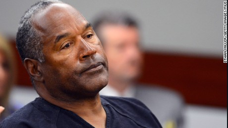 LAS VEGAS, NV - MAY 17:  O.J. Simpson watches his former defense attorney Yale Galanter testify during an evidentiary hearing in Clark County District Court on May 17, 2013 in Las Vegas, Nevada. Simpson, who is currently serving a nine-to-33-year sentence in state prison as a result of his October 2008 conviction for armed robbery and kidnapping charges, is using a writ of habeas corpus to seek a new trial, claiming he had such bad representation that his conviction should be reversed.  (Photo by Ethan Miller/Getty Images)