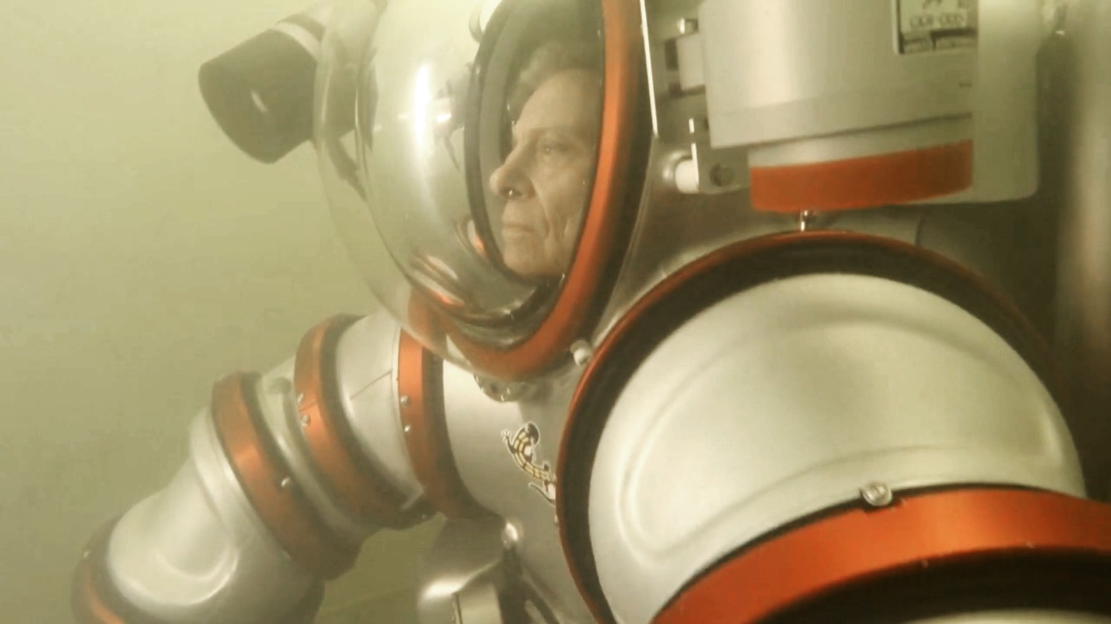 Inventor Shows Off Iron Man Like Diving Suit Cnn