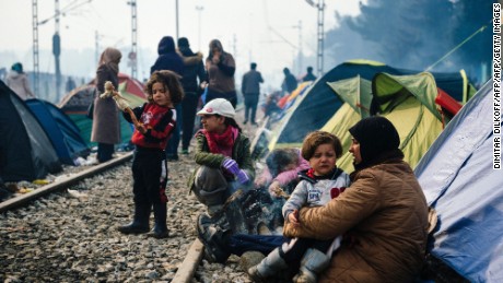 Greece clears refugees from makeshift camp