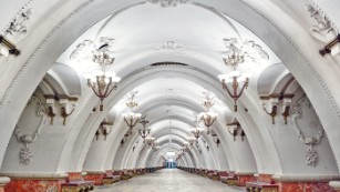The ornate beauty of Moscow&#39;s palatial metro stations