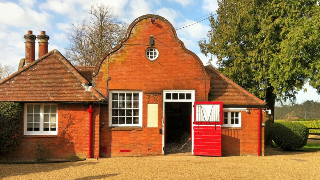 Leading British stallion, Pivotal is housed in this grand stable which is attached to his groom&#39;s accommodation. It was once the home of legendary Isinglass -- a 19th century thoroughbred who won 11 of his 12 starts in a race career lasting from 1892-1895.  
