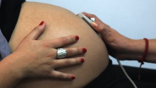 Heavy lifting, shift work could harm women&#39;s fertility, study shows