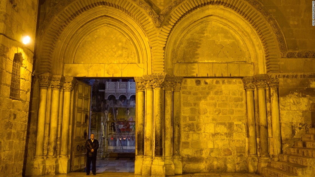 Church Of The Holy Sepulchre Key Muslim