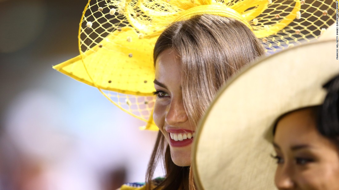 A typically stylish racegoer at an event which is a big part of the Dubai social scene. 