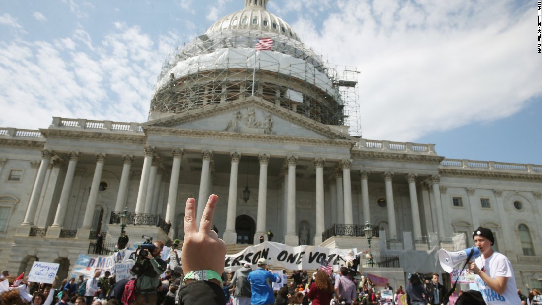 'Democracy Spring' protest Hundreds arrested at Capitol Hill sitin