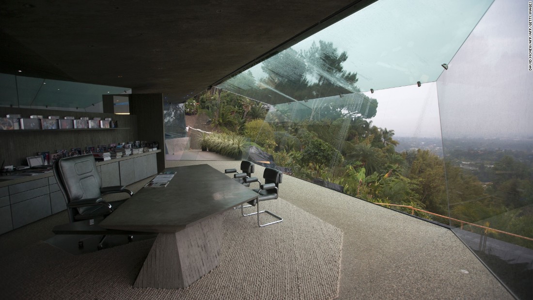 Goldstein&#39;s office is part of an extension to the original home, built on the lot next door where another Lautner house once stood. The house was torn down with the architect&#39;s blessing. 