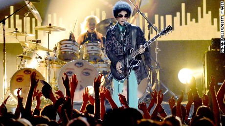 LAS VEGAS, NV - MAY 19:  Musician Prince performs onstage during the 2013 Billboard Music Awards at the MGM Grand Garden Arena on May 19, 2013 in Las Vegas, Nevada.  (Photo by Ethan Miller/Getty Images)