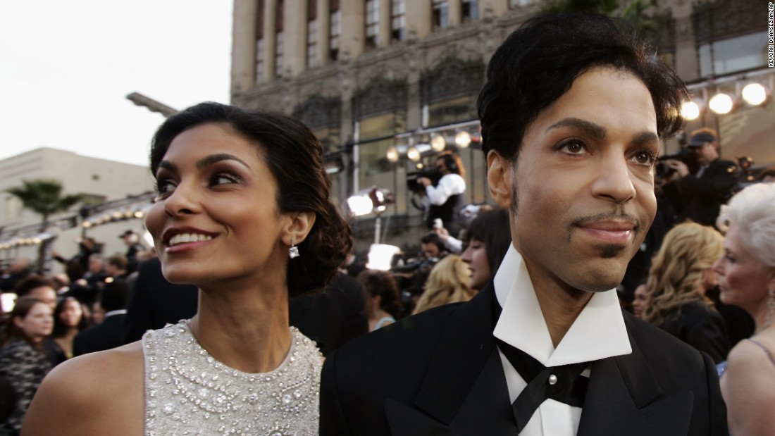 Prince arrives with his then-wife, Manuela Testolini, for the 77th Academy Awards on February 27, 2005, in Los Angeles. 