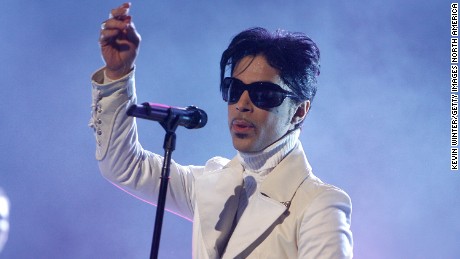 Report: Pills in Prince&#39;s home mislabeled, contained fentanyl