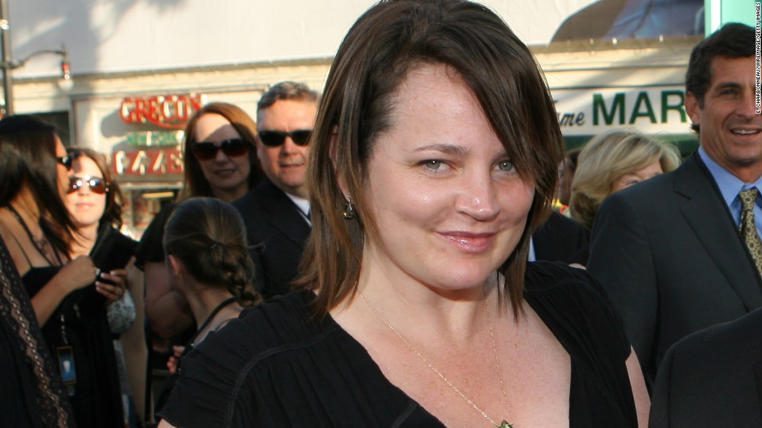&lt;a href=&quot;http://www.cnn.com/2016/04/23/entertainment/michelle-mcnamara-death-oswalt-irpt/index.html&quot; target=&quot;_blank&quot;&gt;Michelle McNamara&lt;/a&gt;, the crime writer who founded the website TrueCrimeStory.com and the wife of popular comedian Patton Oswalt, died April 21, her husband&#39;s publicist confirmed. She was 46. No cause of death was provided.