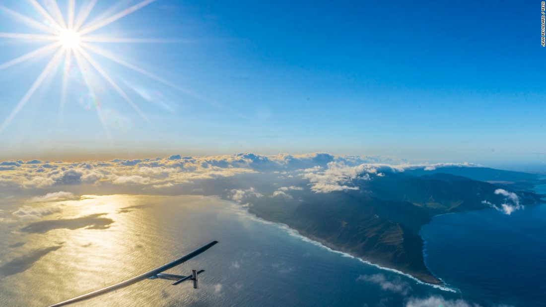 Solar Impulse 2 departs Hawaii for the two-and-a-half day flight to California, the 9th leg of its round-the-world trip. 