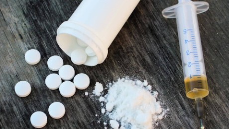 Odds of dying from accidental opioid overdose in the US surpass those of dying in car accident