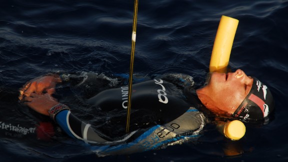 Freediver William Trubridge Breaks 2 World Records