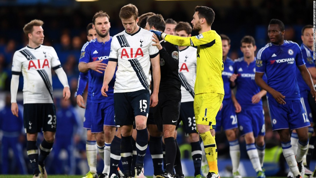 Chelsea and Tottenham players scuffle after Tottenham&#39;s Eric Dier, front, brought down Hazard.