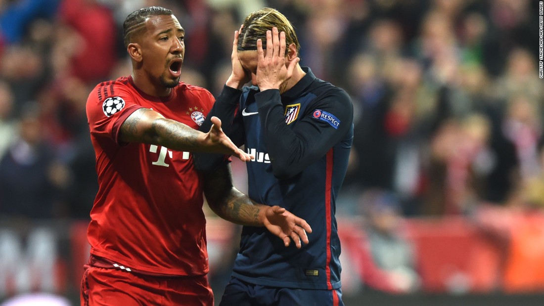 With Bayern piling forward in search of a winner, Atletico was given a wonderful opportunity to put the tie out of sight when Fernando Torres was awarded a penalty. The foul appeared to have taken place outside of the area and Manuel Neuer produced a wonderful save to deny the forward.