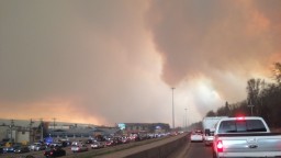 160503214029 alberta wildfire hp video Alberta wildfire growing, may reach Saskatchewan, Canadian official says