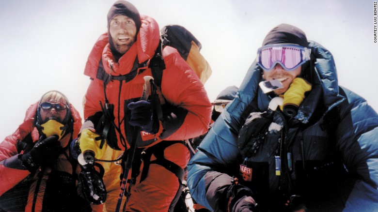 Erik Weihenmayer, center, reached the summit of Mount Everest in 2001.