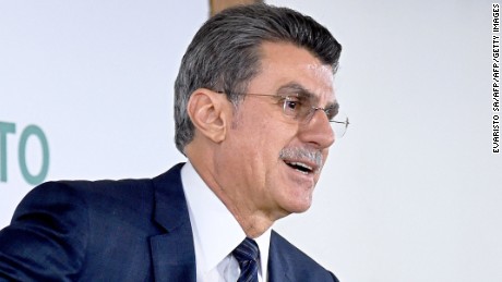 The Planning Minister in Brazil's interim government, Romero Juca, arrives to offer a press conference in Brasilia, on May 23, 2016.
Juca rejected a report that he wanted to halt a huge corruption probe centered on state oil company Petrobras in which he is one of the suspects. Folha newspaper published what it said were excerpts of secretly taped conversations in March between Juca and Sergio Machado, an ex-president of Transpetro oil company, who is also caught up in the corruption probe.
 / AFP / EVARISTO SA        (Photo credit should read EVARISTO SA/AFP/Getty Images)
