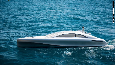 Mercedes-Benz swaps cars for yachts with Arrow460-Granturismo